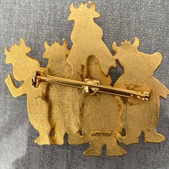 JJ COW pin. Gold tone. VG used condition. - Picture 4 of 6